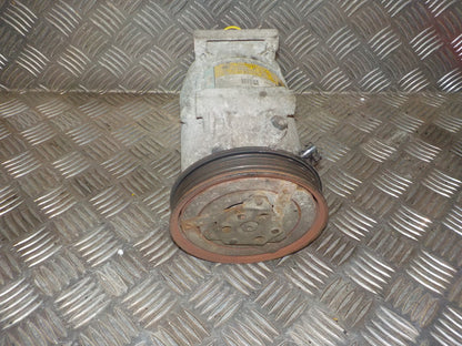 Renault Megane 2 Aircondition Pumpe Med OEM Nr. 8200316164 Fra Renault Ophugger