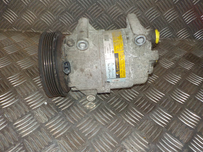 Renault Megane 2 Aircondition Pumpe Med OEM Nr. 8200316164 Fra Renault Ophugger