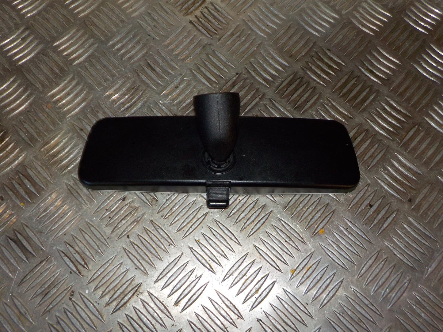 VW Passat 3C Bakspejl Indvend Med OEM Nr. 3C0857511J Fra VW Ophugger