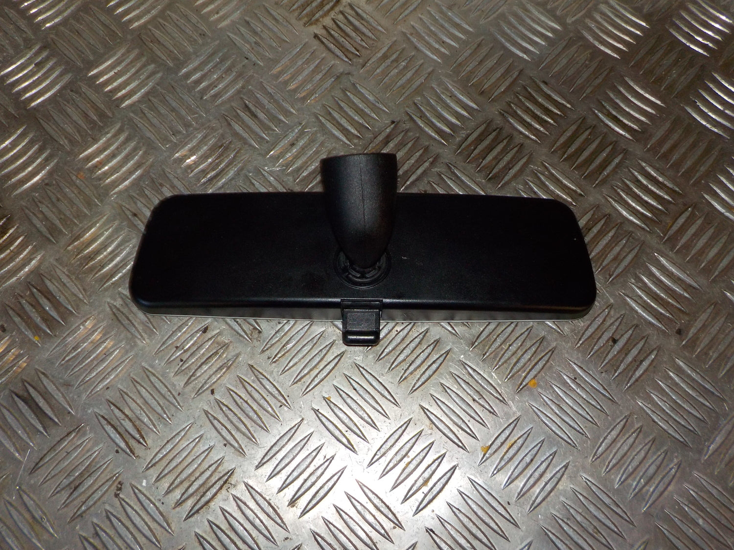 VW Passat 3C Bakspejl Indvend Med OEM Nr. 3C0857511J Fra VW Ophugger