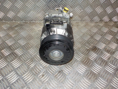 VW Passat 3C Aircondition Pumpe Med OEM Nr. 351322011 Fra VW Ophugger