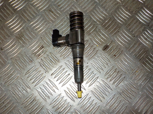 VW Passat 3C Dyse Med OEM Nr. 03G130073S Fra VW Ophugger