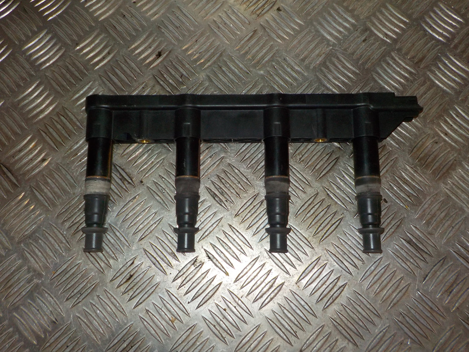 Peugeot 206 Tændspole El Med OEM Nr. 9651710680 Fra Peugeot Ophugger