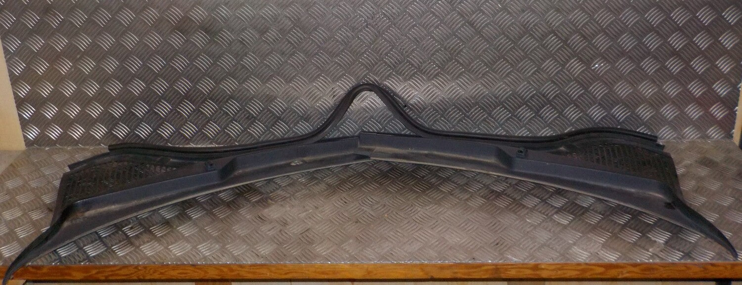 Skoda Octavia Torpedoplade Med OEM Nr. 5E1819415B9B9 Fra Skoda Ophugger