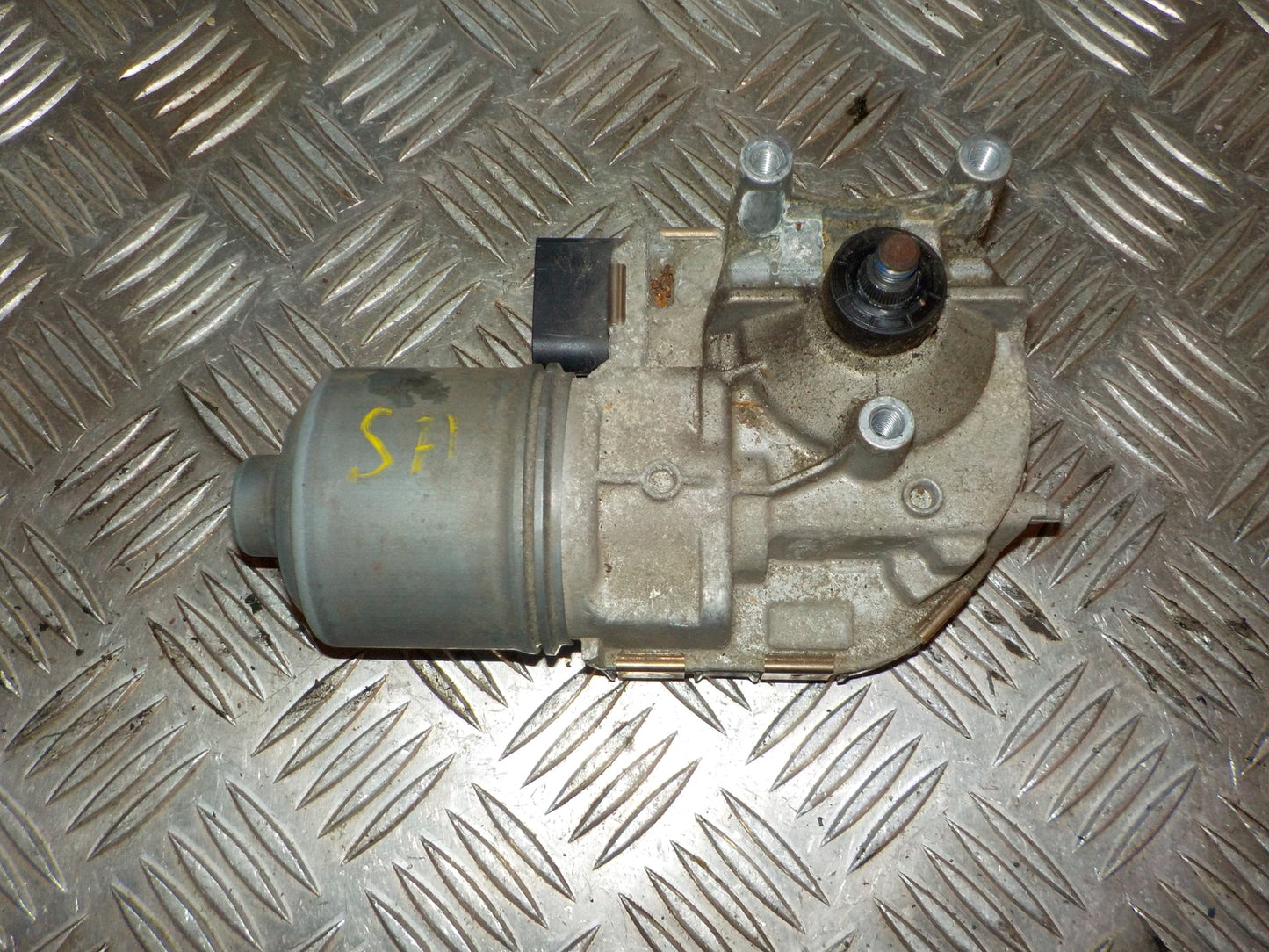 Skoda Octavia Viskermotor Med OEM Nr. 5E1955119 Fra Skoda Ophugger