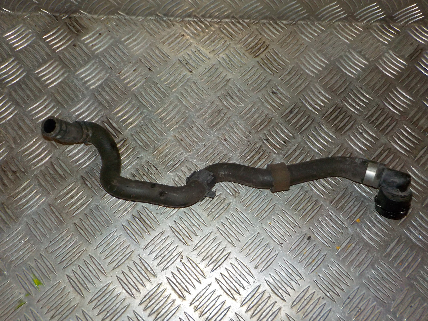 Skoda Octavia Køler Slanger Med OEM Nr. 5Q0122101BE Fra Skoda Ophugger