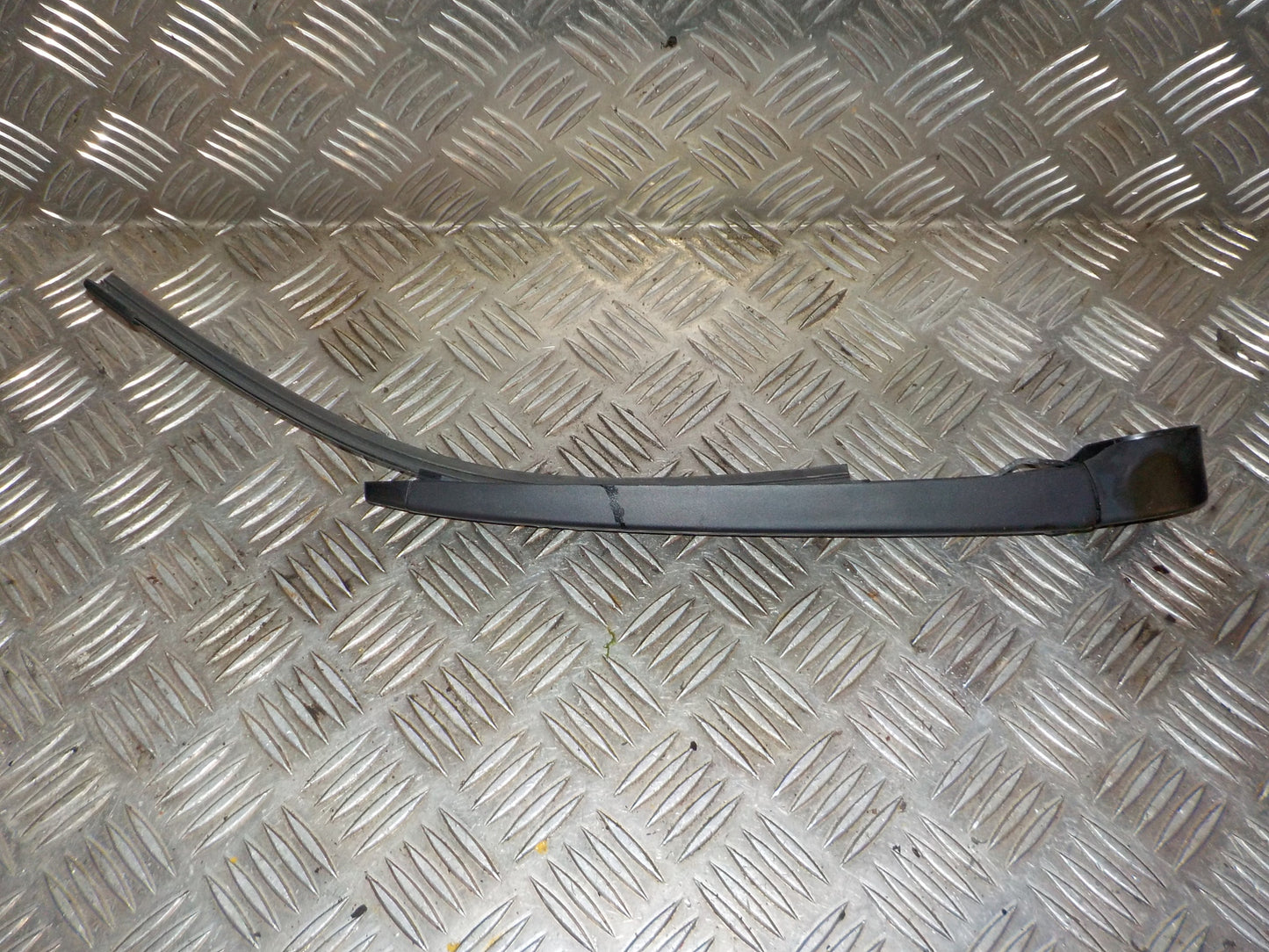 Skoda Octavia Viskerarm Med OEM Nr. 5E9955707 Fra Skoda Ophugger