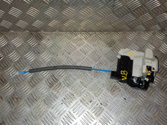 Kia Rio UB Dørlås Med OEM Nr. 814111W010 Fra Kia Ophugger