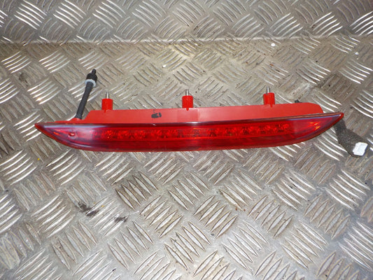 Kia Rio UB Bremselys Med OEM Nr. 927001W210	 Fra Kia Ophugger