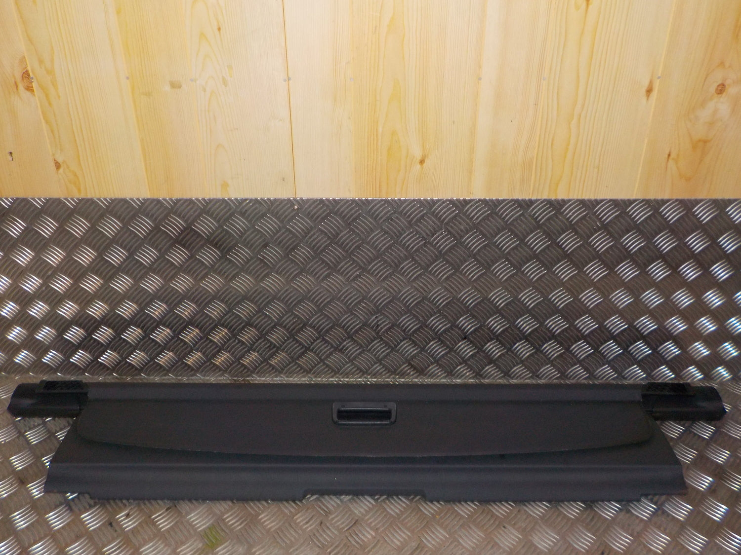 Skoda Octavia Bagageafdæk/Rullegar. Stc Med OEM Nr. 1Z9867871E Fra Skoda Ophugger