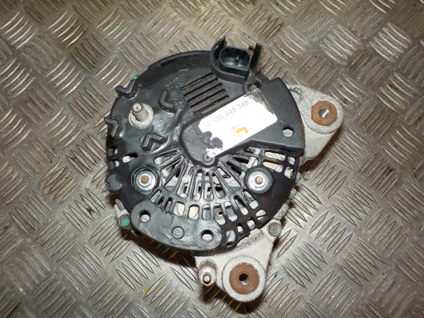 Skoda Octavia Generator Med OEM Nr. 0986045340 Fra Skoda Ophugger