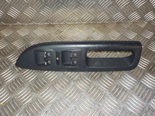 Skoda Octavia Kontakt Rudehejs Med OEM Nr. 1Z0959858A Fra Skoda Ophugger