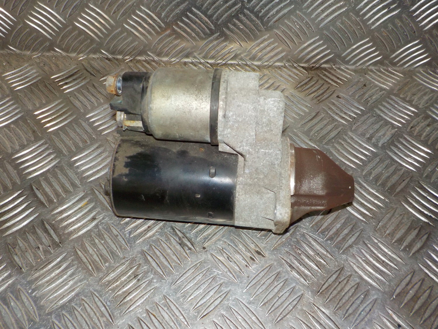 Opel Corsa D Starter Med OEM Nr. 0001107408 Fra Opel Ophugger