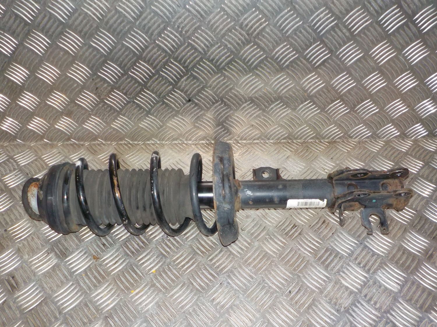 Opel Corsa D Fjederben For V Med OEM Nr. 13324353 Fra Opel Ophugger