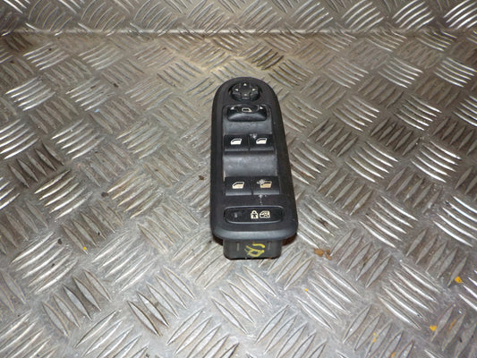 Peugeot 308 Kontakt Rudehejs Med OEM Nr. 96644915XT Fra Peugeot Ophugger