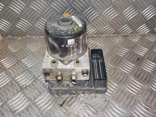 VW Golf 5 1K Abs Pumpe Med OEM Nr. 1K0614517H Fra VW Ophugger