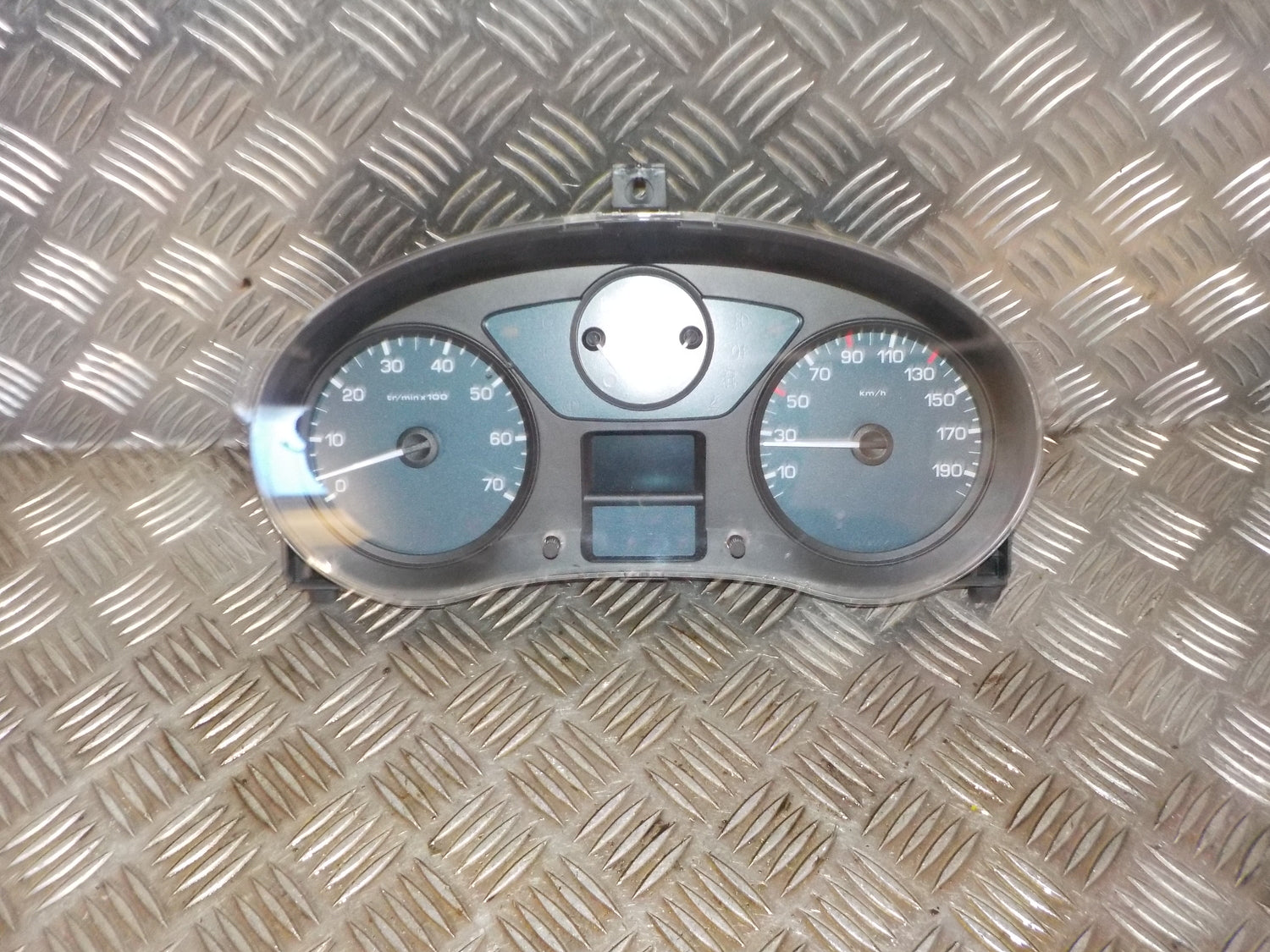 Citroen Berlingo Speedometer - Instrument Med OEM Nr. 6103KH Fra Citroen Ophugger