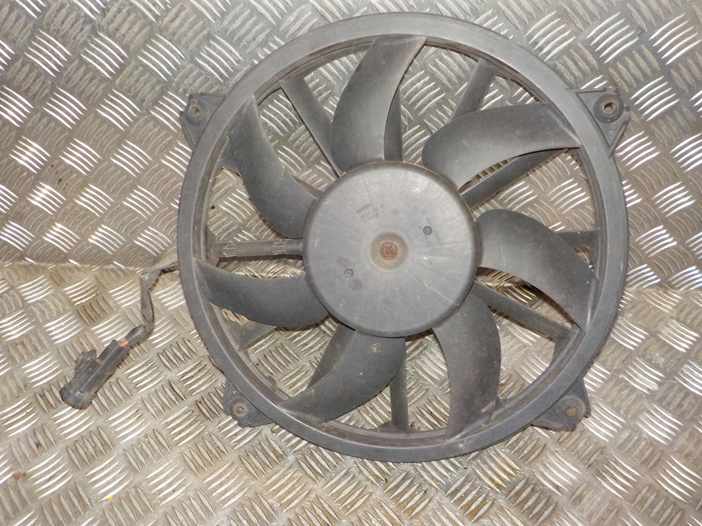 Citroen Berlingo Kølerblæser El Med OEM Nr. 1253K4 Fra Citroen Ophugger