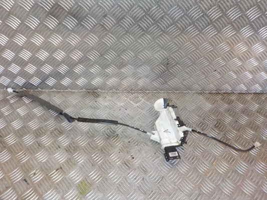 Citroen Berlingo Dørlås Med OEM Nr. 9135EG Fra Citroen Ophugger
