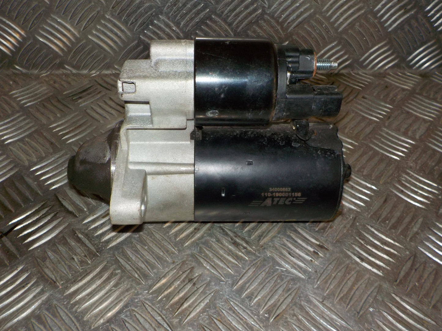 Toyota Avensis Starter Med OEM Nr. 2810002080 Fra Toyota Ophugger