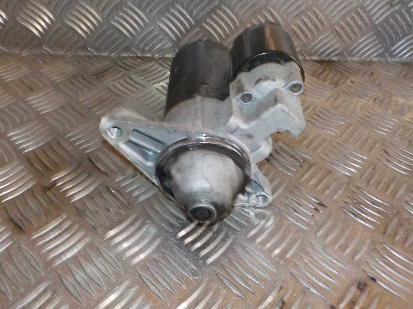 Toyota Avensis Starter Med OEM Nr. 2810002080 Fra Toyota Ophugger