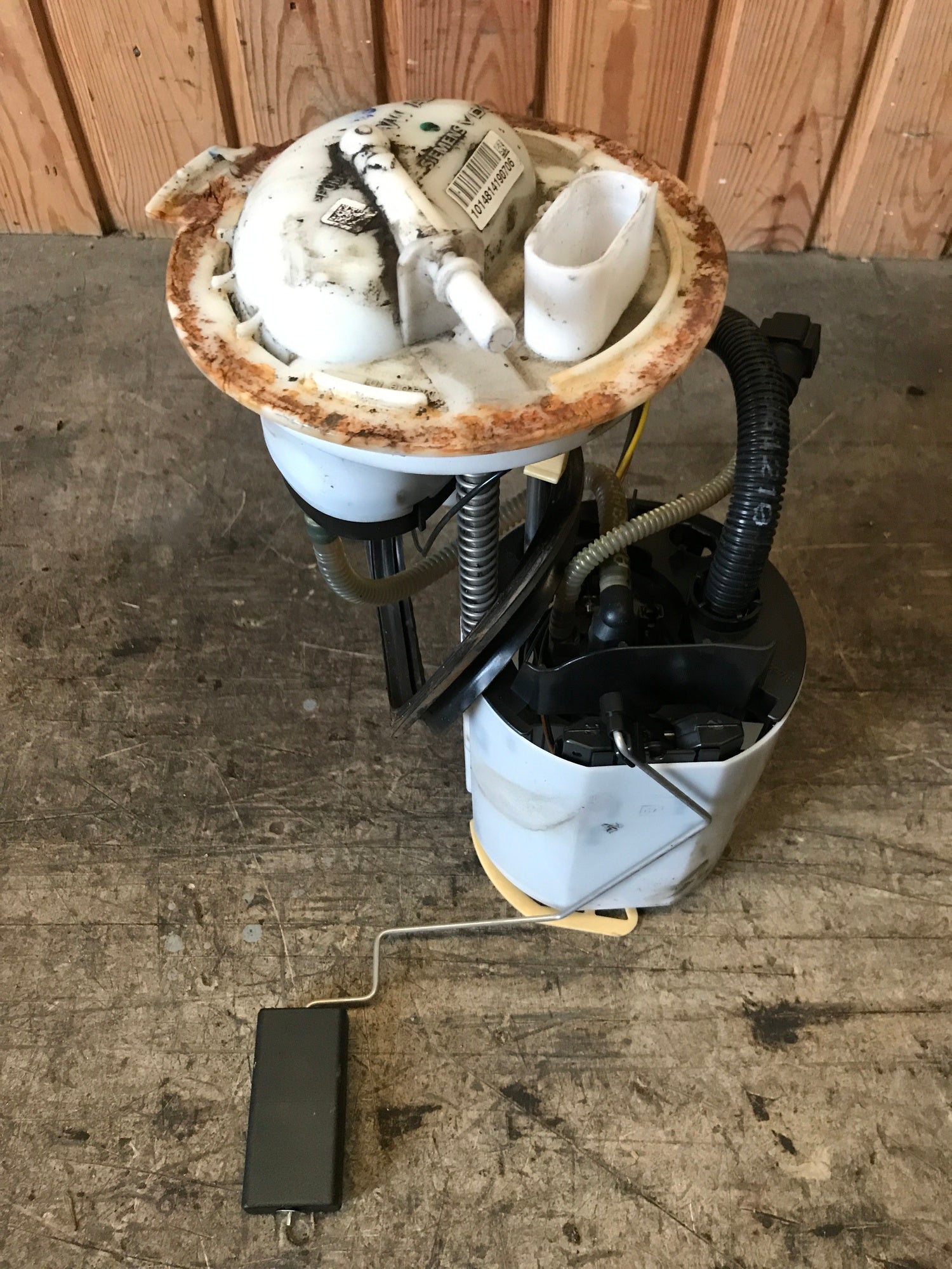 VW Passat 3C Benz/Brændstofpumpe El Med OEM Nr. 3C0919051Q Fra VW Ophugger