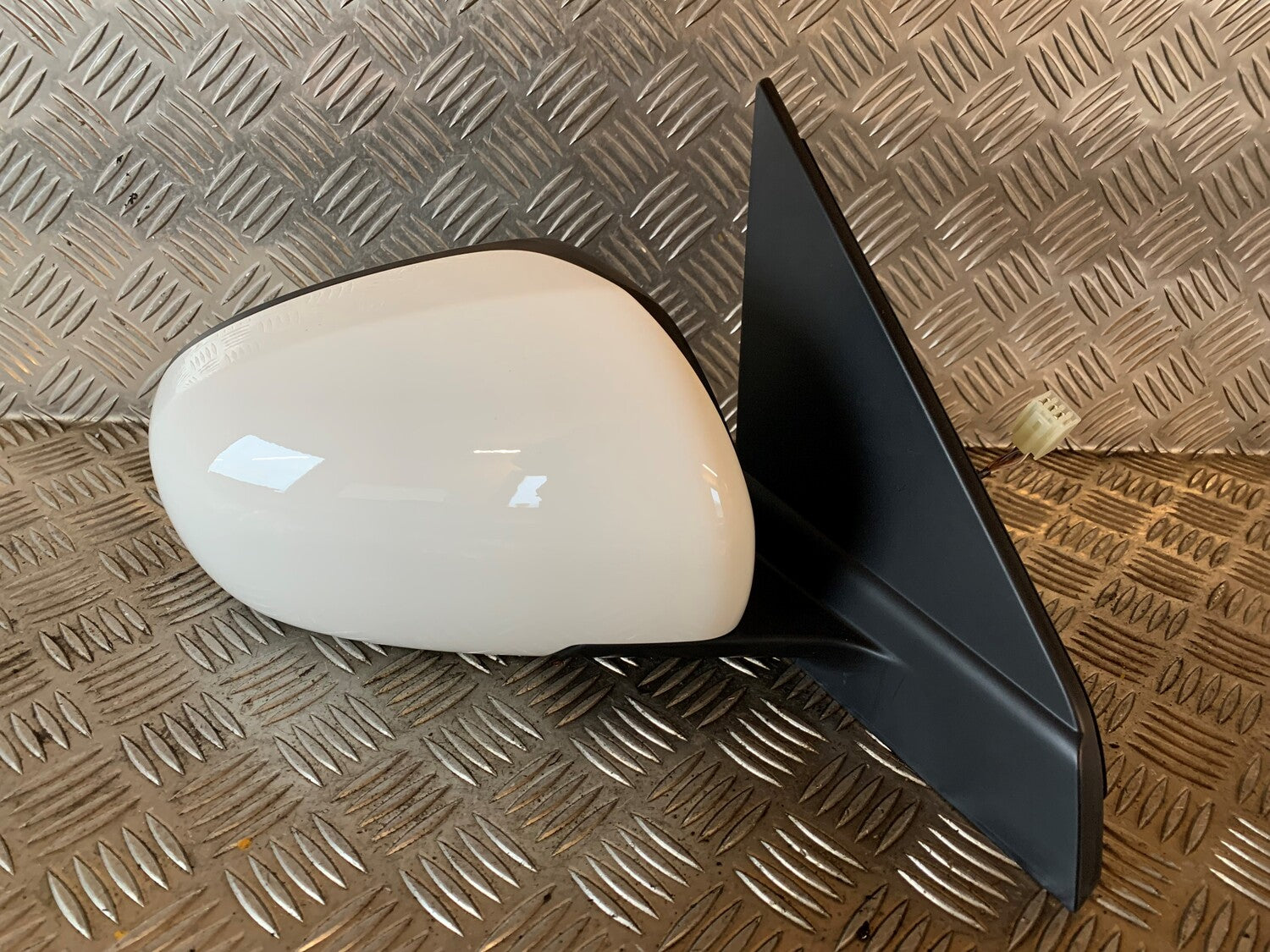 Suzuki Vitara Sidespejl Med OEM Nr. 84701T54PB226U Fra Suzuki Ophugger