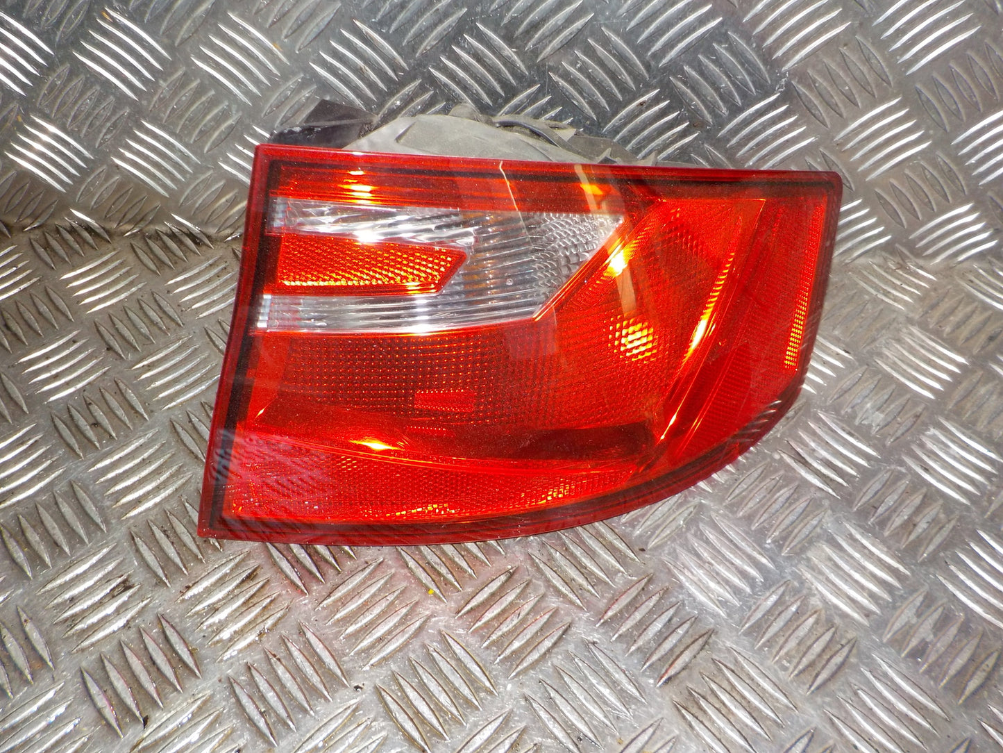 Seat Toledo Baglygte Med OEM Nr. 6JH945096D Fra Seat Ophugger
