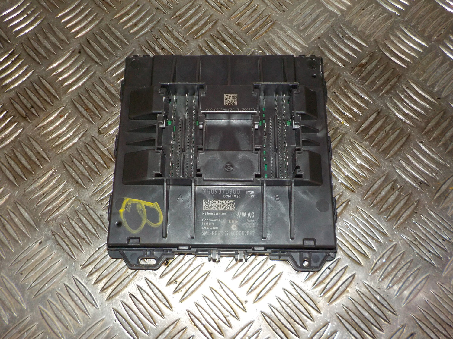 Seat Toledo Bcm / Komfortkomputer Med OEM Nr. 7H0937090D Fra Seat Ophugger