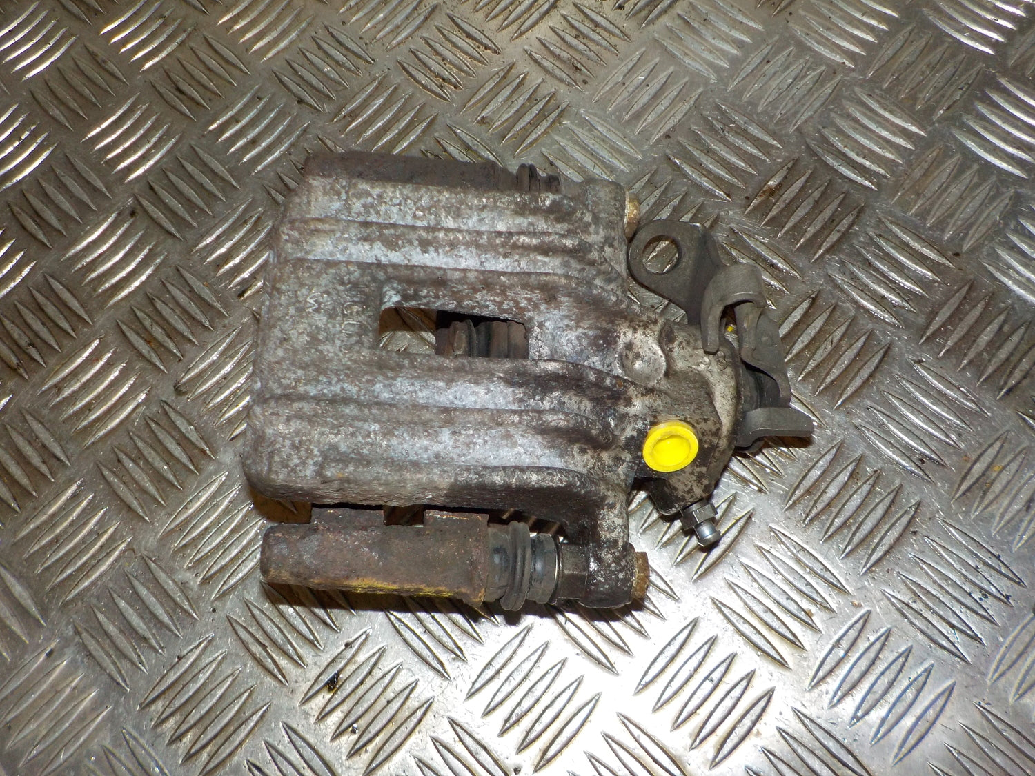 Seat Toledo Bremsekaliber Hb Med OEM Nr. 6R0615424 Fra Seat Ophugger