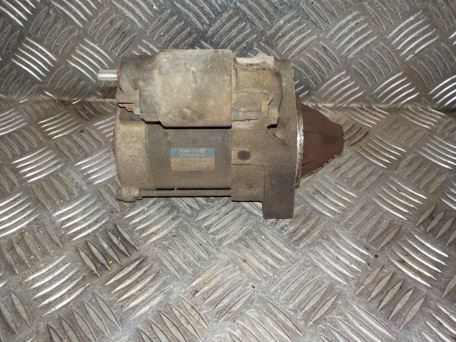 Suzuki Alto Starter Med OEM Nr. 3110079F0 Fra Suzuki Ophugger