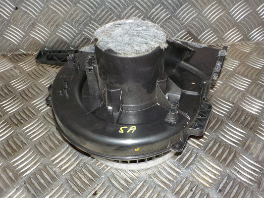 Skoda Fabia Varmeblæser Med OEM Nr. 6R1819015 Fra Skoda Ophugger