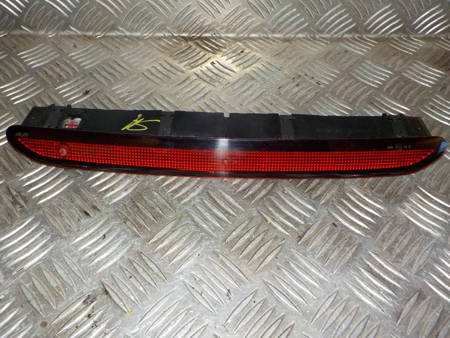 Skoda Fabia Bremselys Med OEM Nr. 6V0945097 Fra Skoda Ophugger