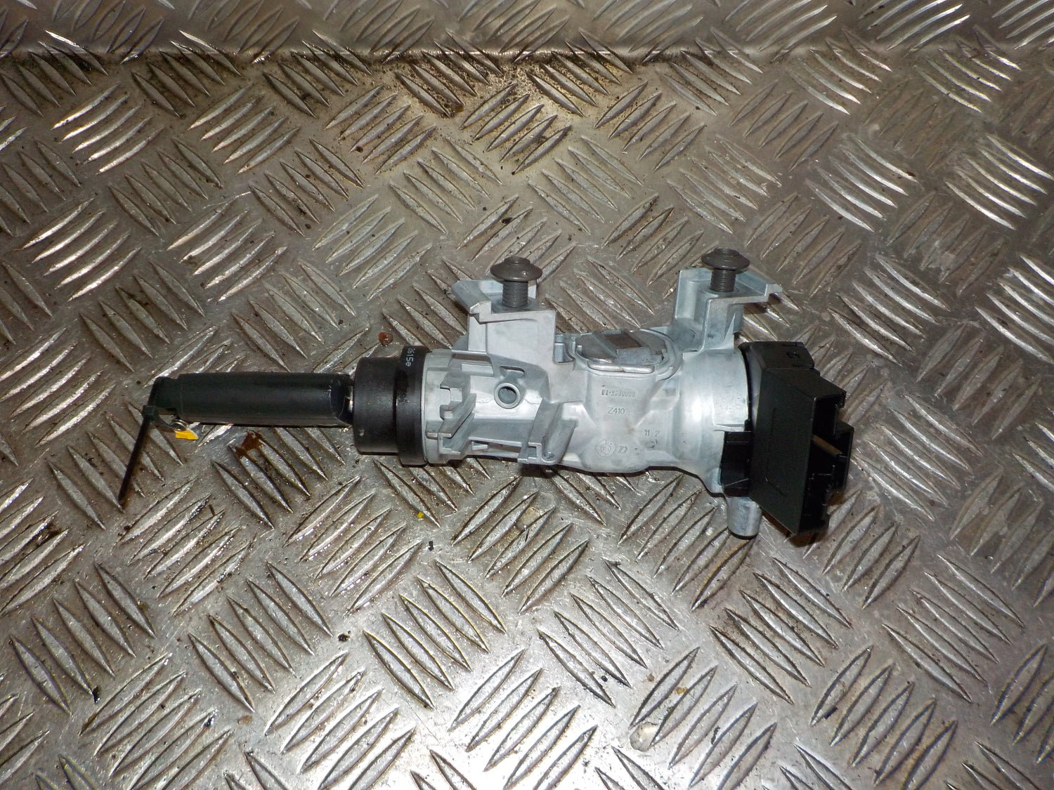 Skoda Fabia Ratlås Med OEM Nr. 1K0905851 Fra Skoda Ophugger