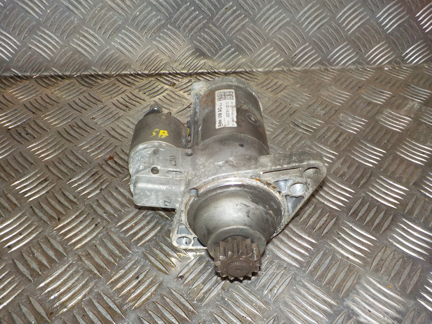 Skoda Fabia Starter Med OEM Nr. 02Z911021C Fra Skoda Ophugger