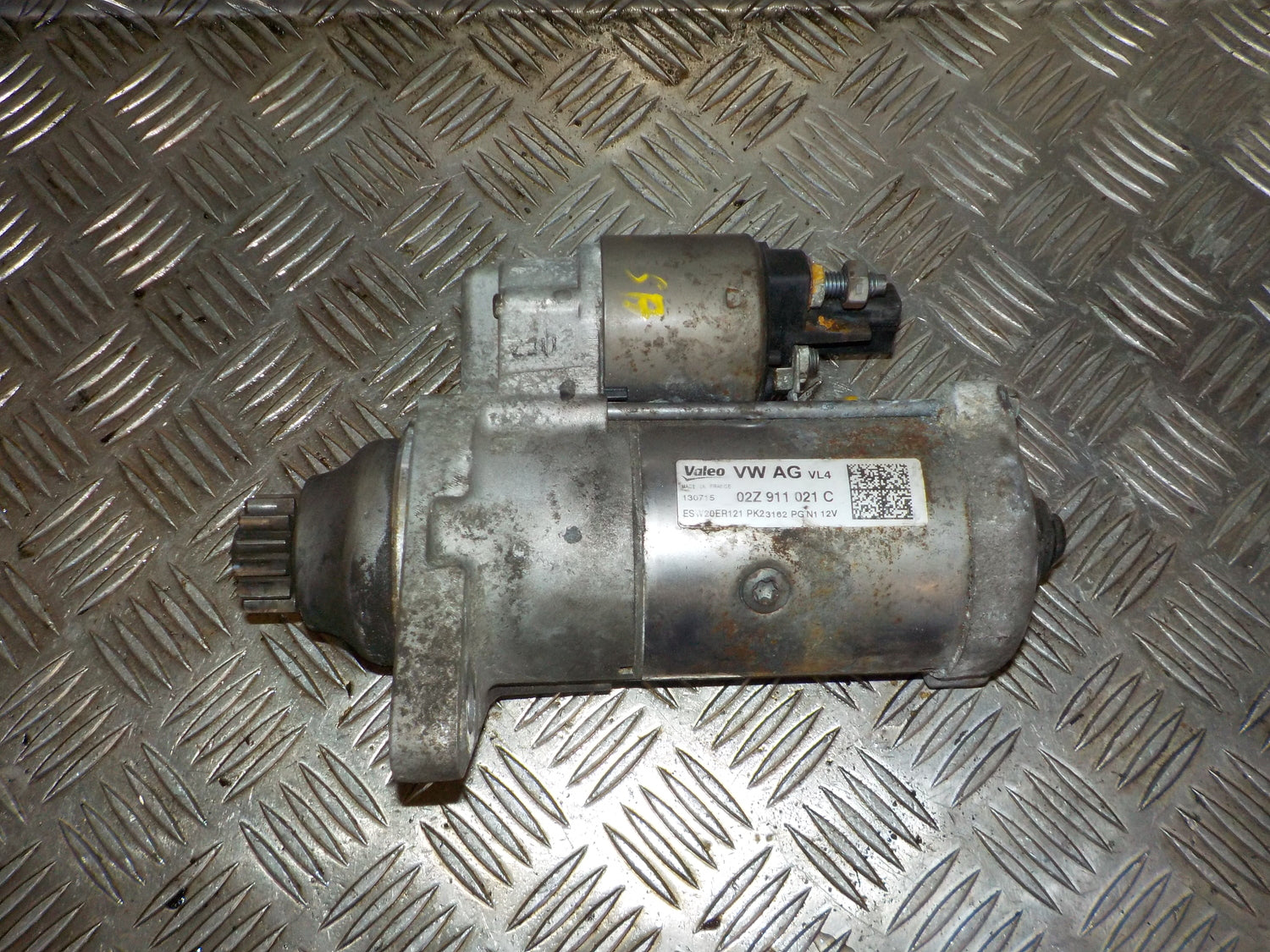 Skoda Fabia Starter Med OEM Nr. 02Z911021C Fra Skoda Ophugger