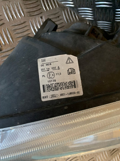 Ford Focus Forlygte Med OEM Nr. 4M5113W030AC Fra Ford Ophugger