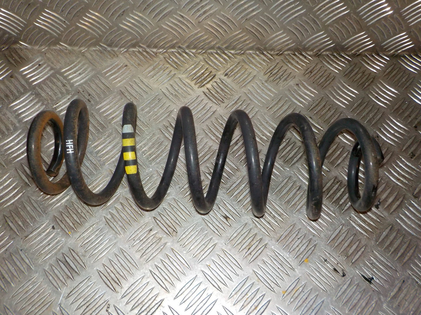 Audi Q3 8U Bagfjeder Spiral Med OEM Nr. 5N0511115C Fra Audi Ophugger