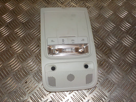 Audi Q3 8U Loftslys Med OEM Nr. 8X0951177 Fra Audi Ophugger