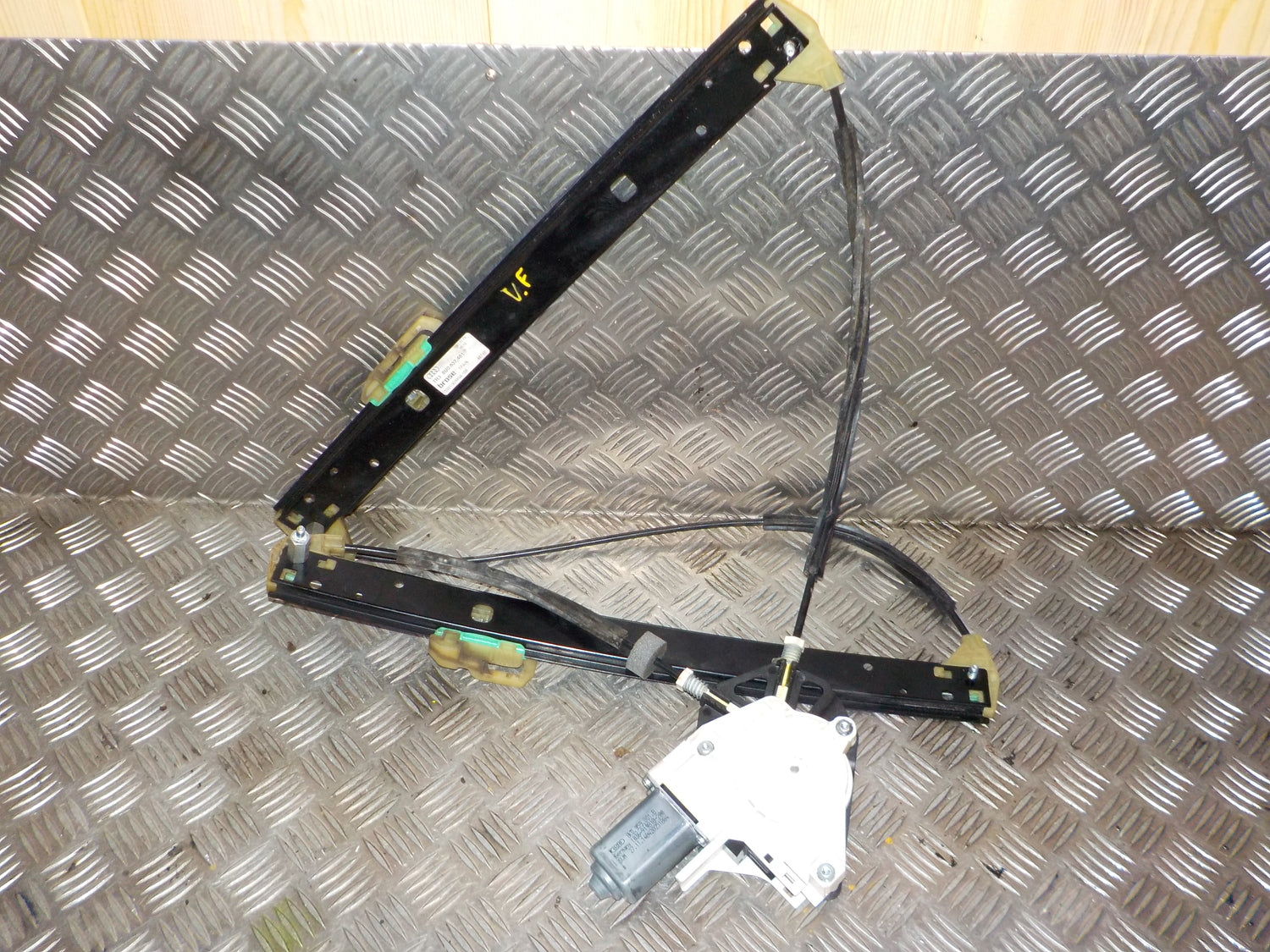 Audi Q3 Rudemotor - Rudehejs Med OEM Nr. 8K0959801B Fra Audi Ophugger