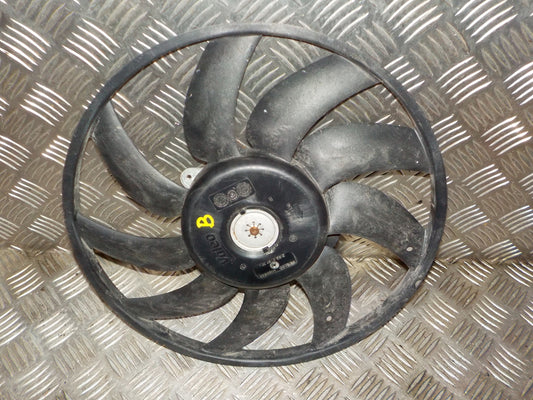 Audi Q3 8U Kølerblæser El Med OEM Nr. 8K0959455Q Fra Audi Ophugger