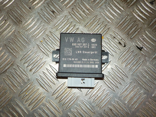 Audi Q3 Relæ Lys Med OEM Nr. XENON Fra Audi Ophugger