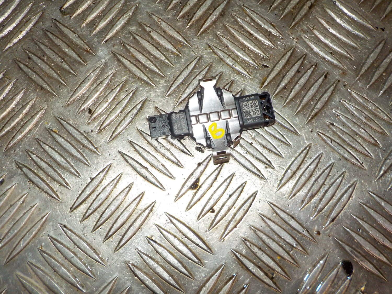 Audi Q3 Regnsensor Med OEM Nr. 8U0955559B Fra Audi Ophugger
