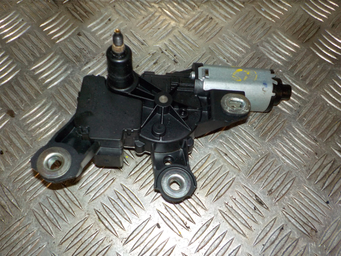 Audi Q3 8U Bagrudevisker Motor Med OEM Nr. 4G9955711C Fra Audi Ophugger