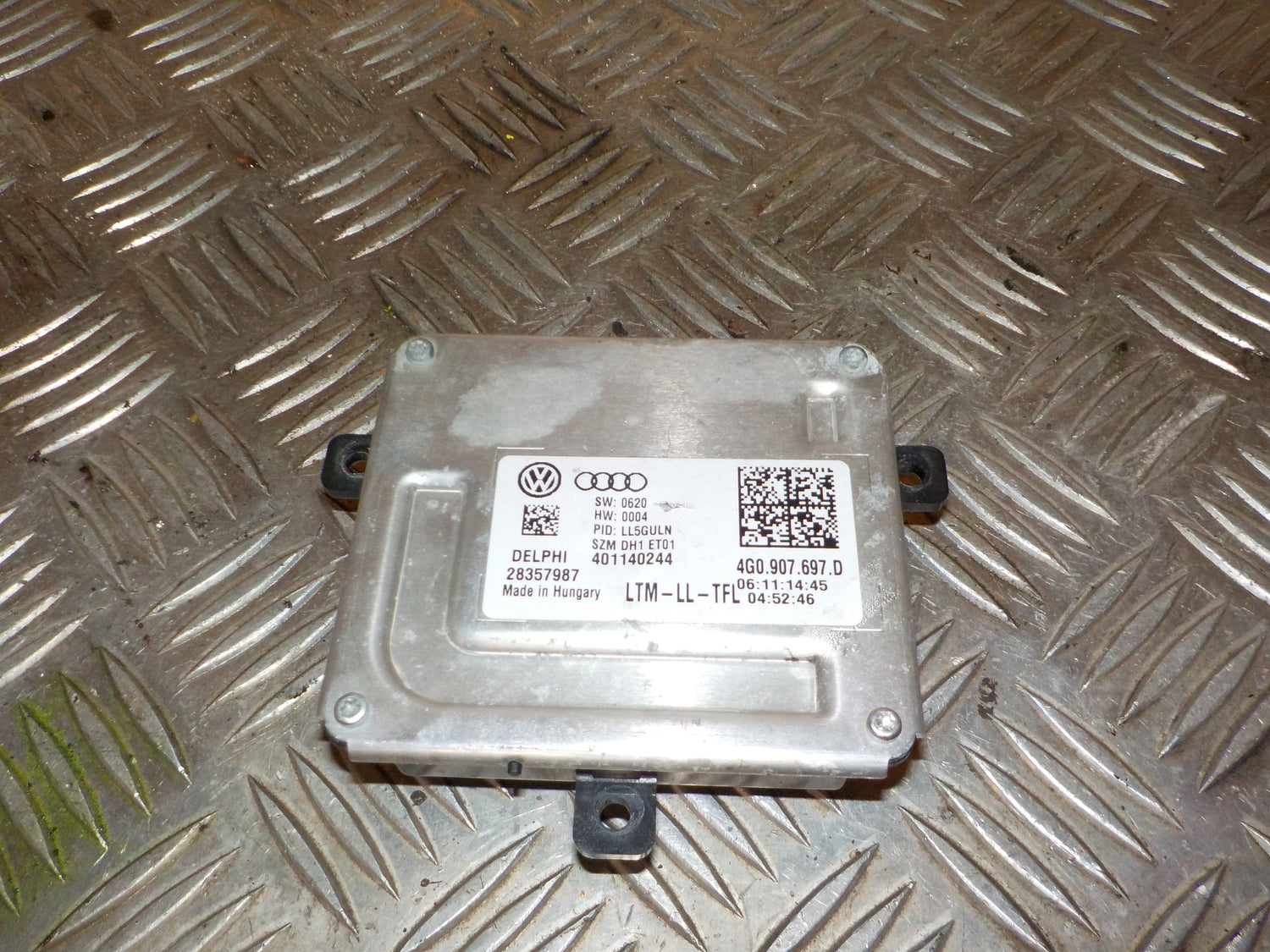 Audi Q3 Relæ Kørelys Med OEM Nr. 4G0907697D Fra Audi Ophugger