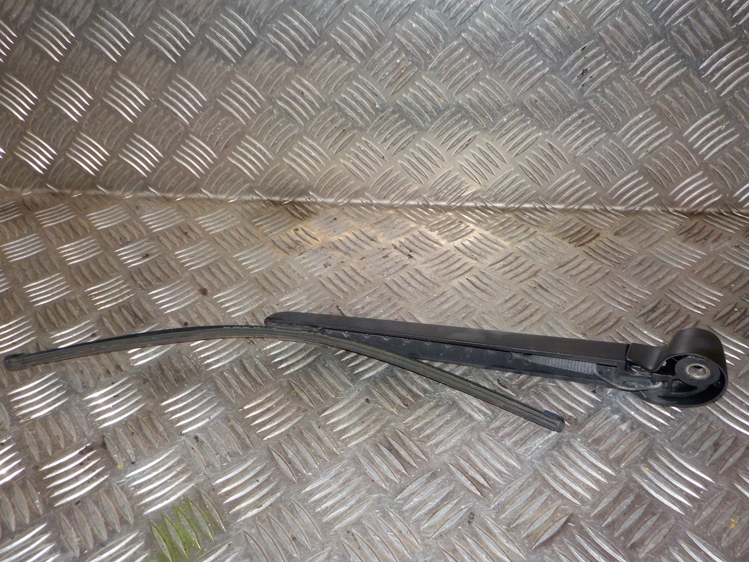 Audi Q3 Viskerarm Med OEM Nr. 8U0955407 Fra Audi Ophugger