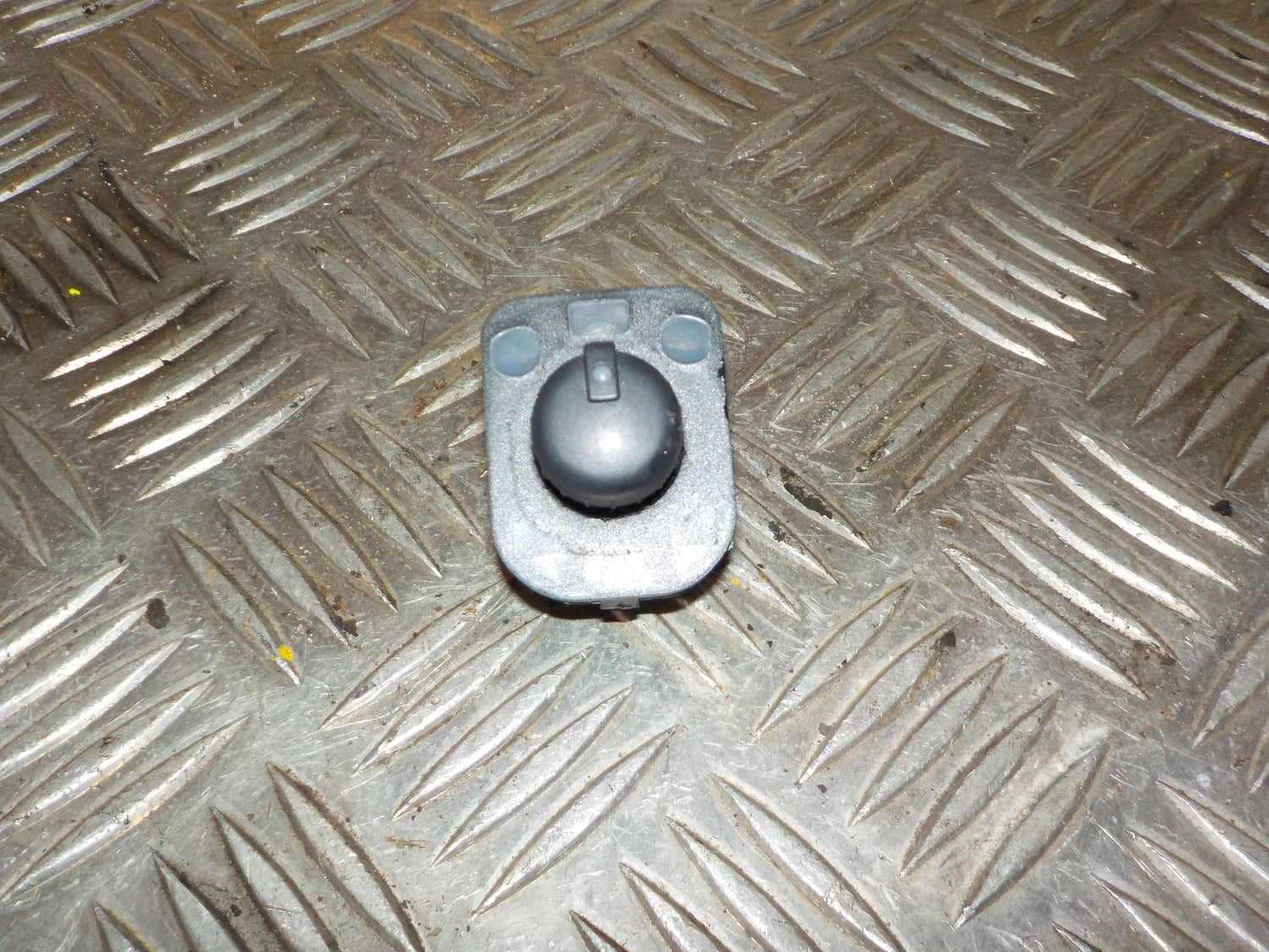 Audi Q3 8U Kontakt Sidespejl Med OEM Nr. 8U0959565 Fra Audi Ophugger