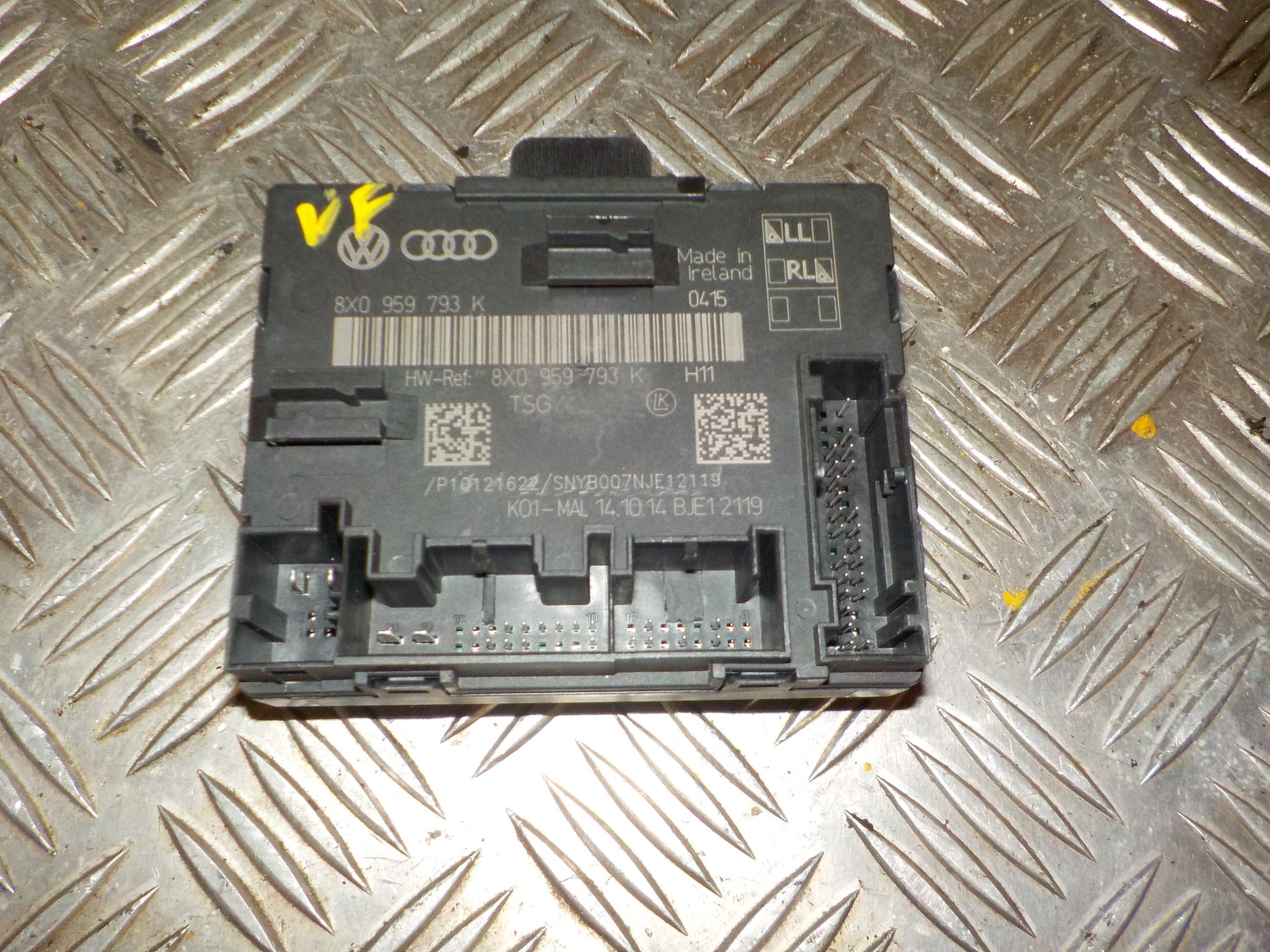 Audi Q3 Bcm / Komfortkomputer Med OEM Nr. 8X0959793K Fra Audi Ophugger