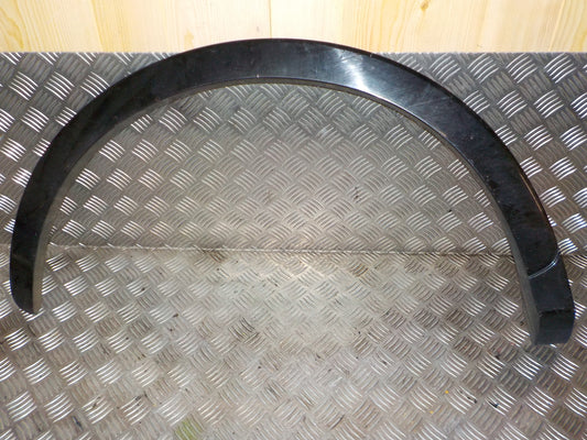 Audi Q3 8U Skærmforøger Med OEM Nr. 8U0853818B Fra Audi Ophugger