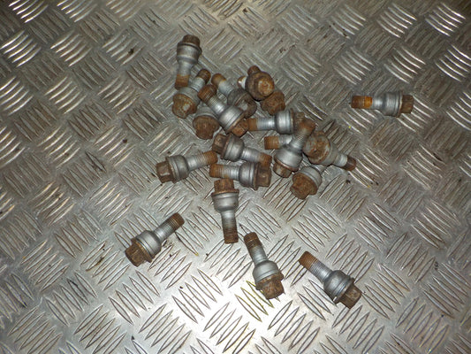 Audi Q3 8U Hjulbolte/Møtrikker Med OEM Nr. S Fra Audi Ophugger